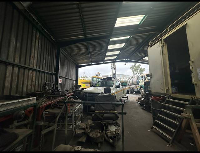 800M² WAREHOUSE TO LET IN CHLOORKOP